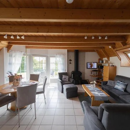 Ferienhaus Medemsand 18 *